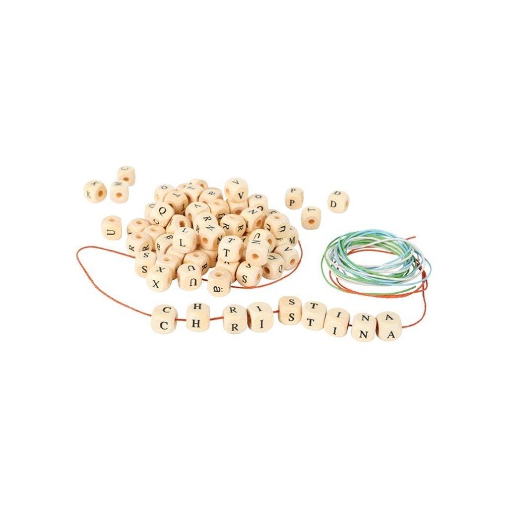 Small Foot - Wooden Letter Bead Necklace Making 3