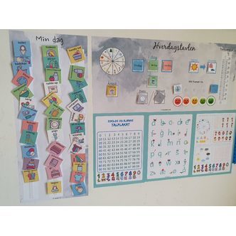 3 mindre plakater