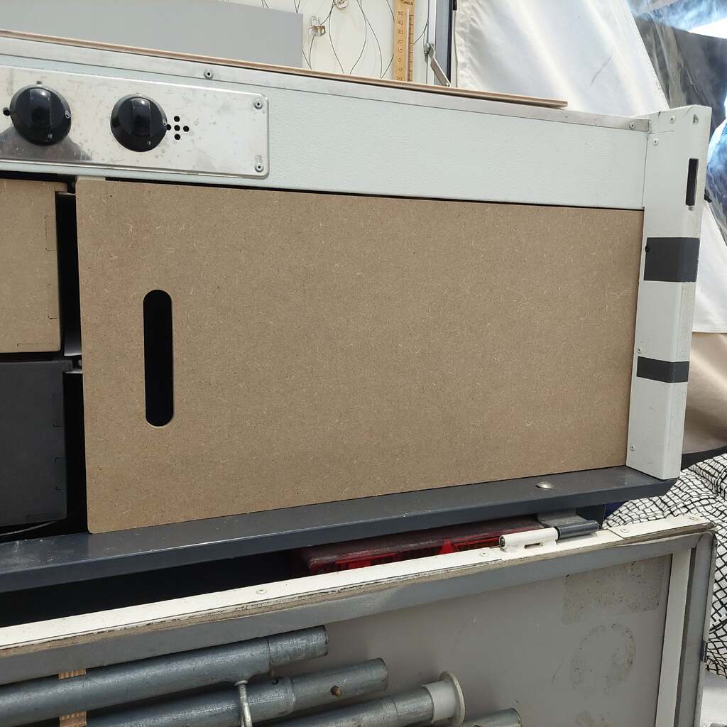 Låge til gasrum - 6 mm MDF