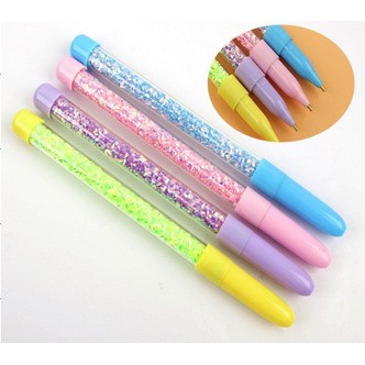 Pen med plastiklåg