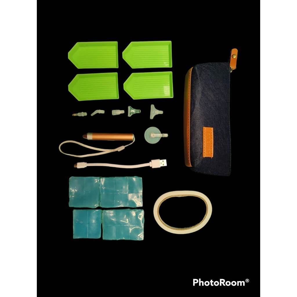 Luksussæt 2 - Penalhus med genopladelig lyspen