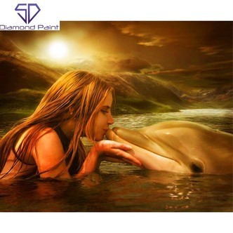 Pige kysser delfin - Runde sten - 50 x 60 cm - Lærred, sten, pen, bakke, gele