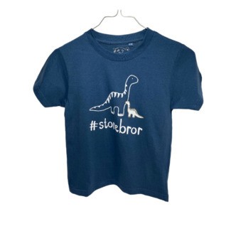 #Storebror T-shirt S/S Støvet Blå - Storebror T-Shirt - Legekammeraten.dk