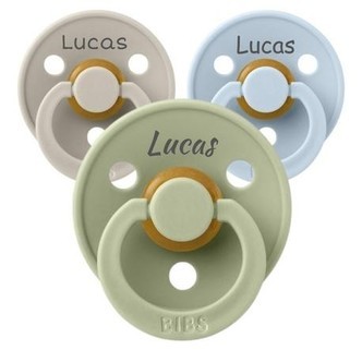 Bibs Colour,  Str. 1 (0-6 Mdr.), Symmetrisk - Latex, Sutter Med Navn