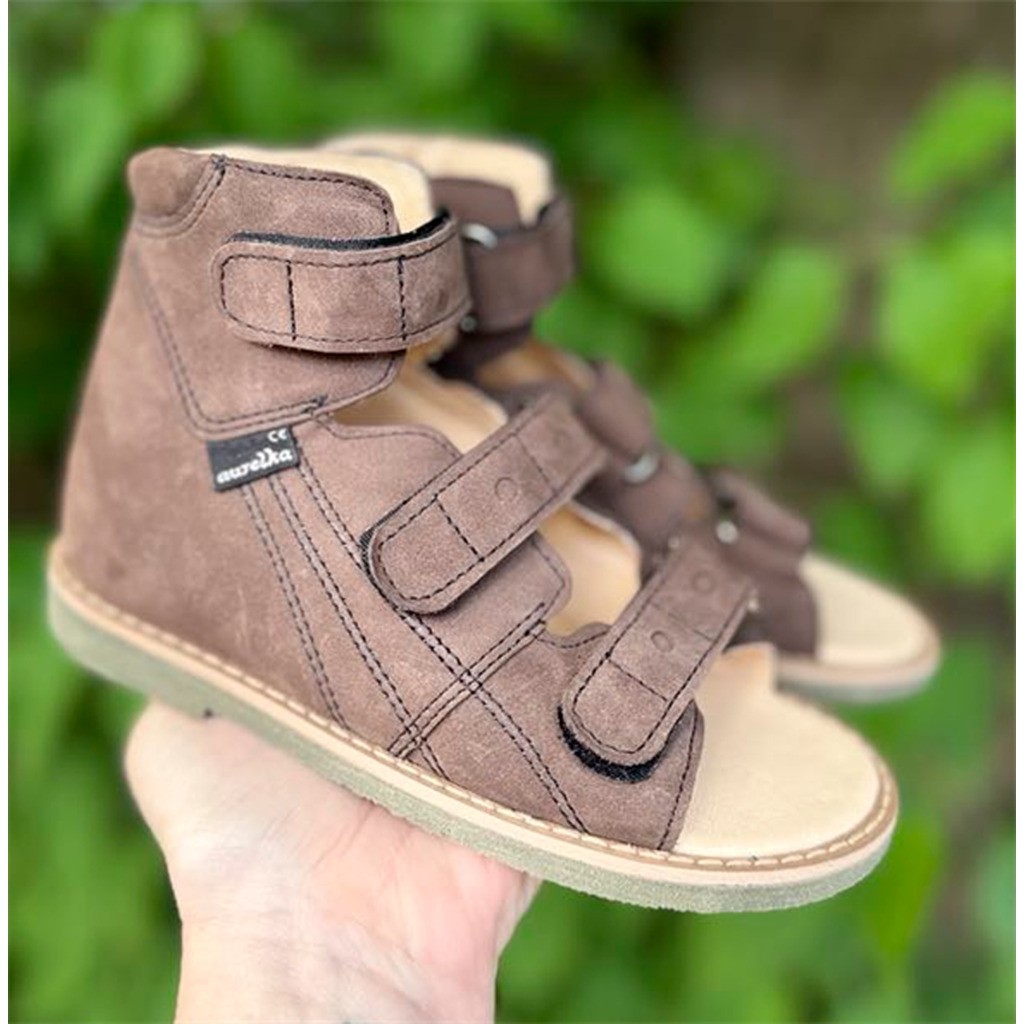 Aurelka sandal, brun - smal sandal med ekstra støtte