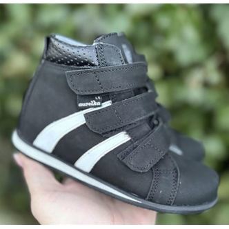 Aurelka vandtætte velcrosko, sort - smal sko med ekstra støtte