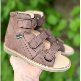 Aurelka sandal, brun - smal sandal med ekstra støtte
