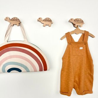 Skildpadde knage - Graveret egetræ