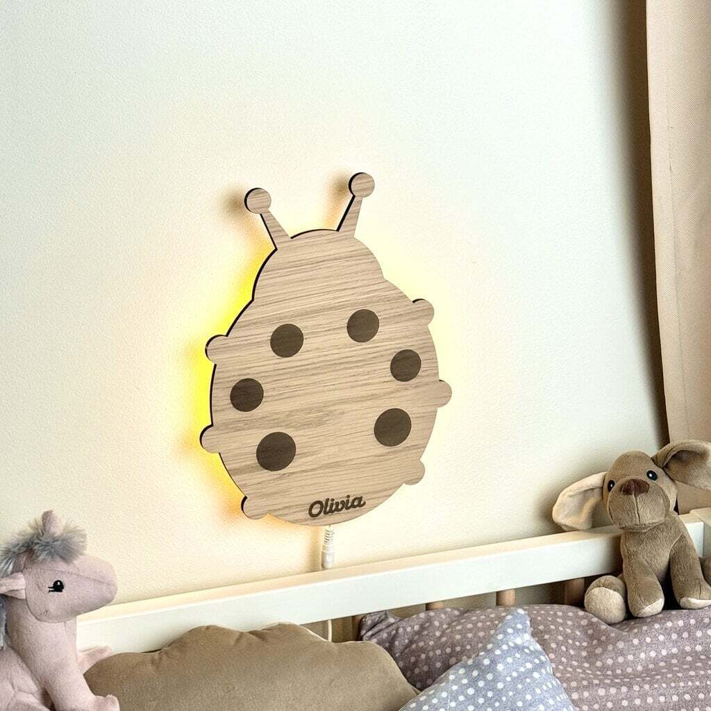 Mariehøne lampe med klik-funktion