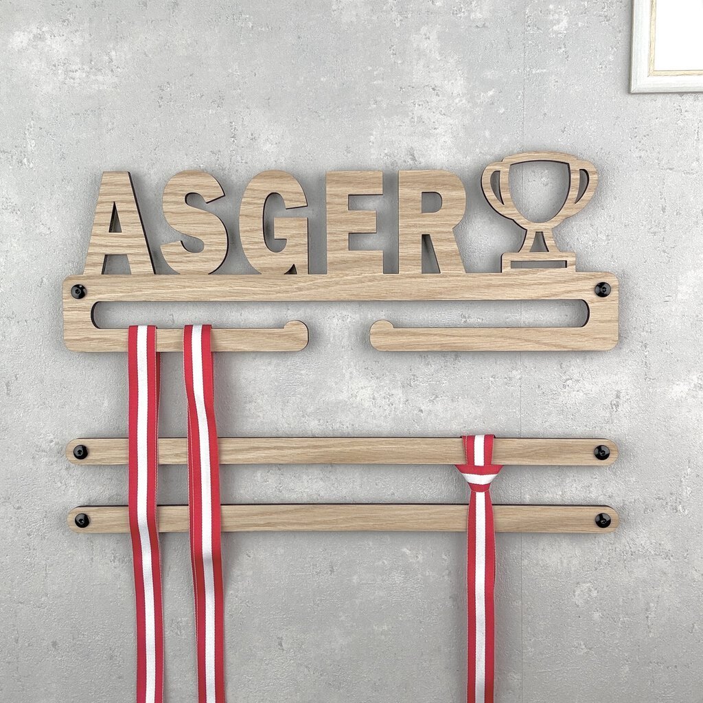 Medalje ophæng med trofæ og eget navn