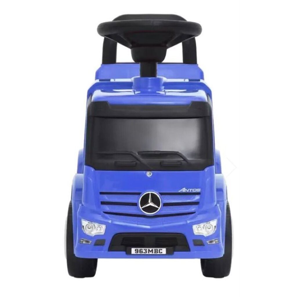 Mercedes Actros gå lastbil med opbevaringsrum
