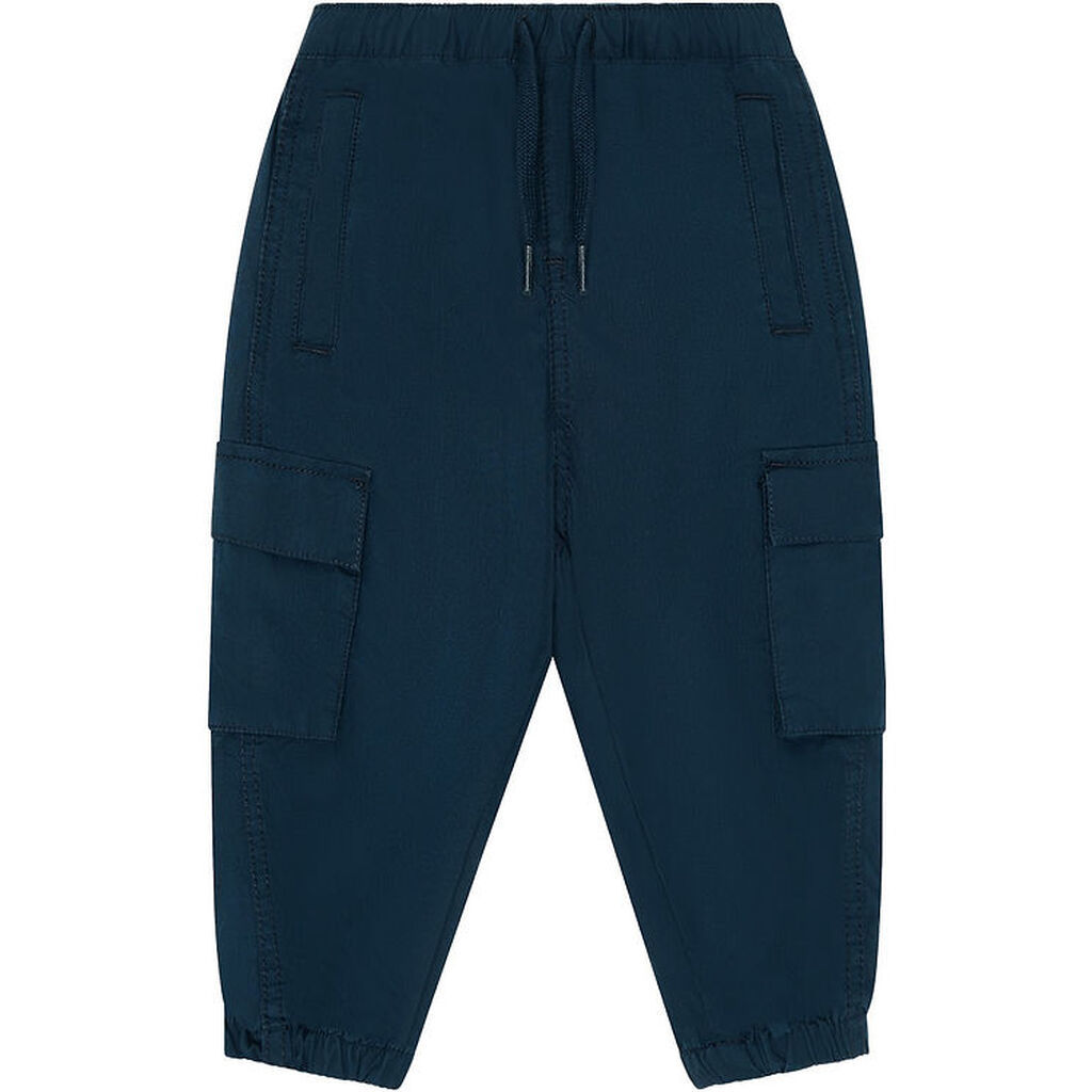 Hust and Claire Bukser - HcTrevor Cargo - Blues