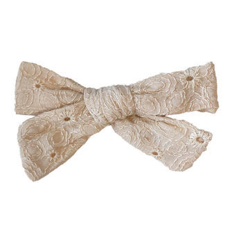 By Stær Hårpænde m. Sløjfe - Dorthea - 8x5 cm - Råhvid Broderi