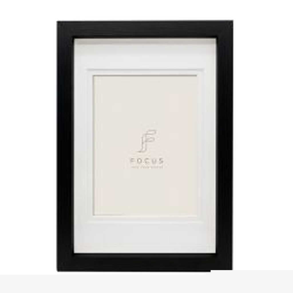 Focus Dahlia UV Glass Black 50x70/PP 40x50