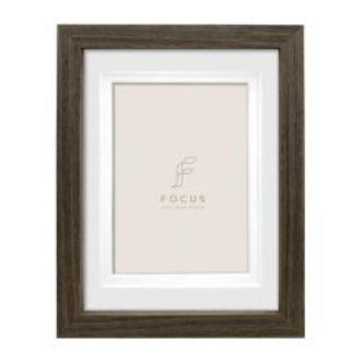 Focus Dahlia Walnut 15x20/PP 10x15