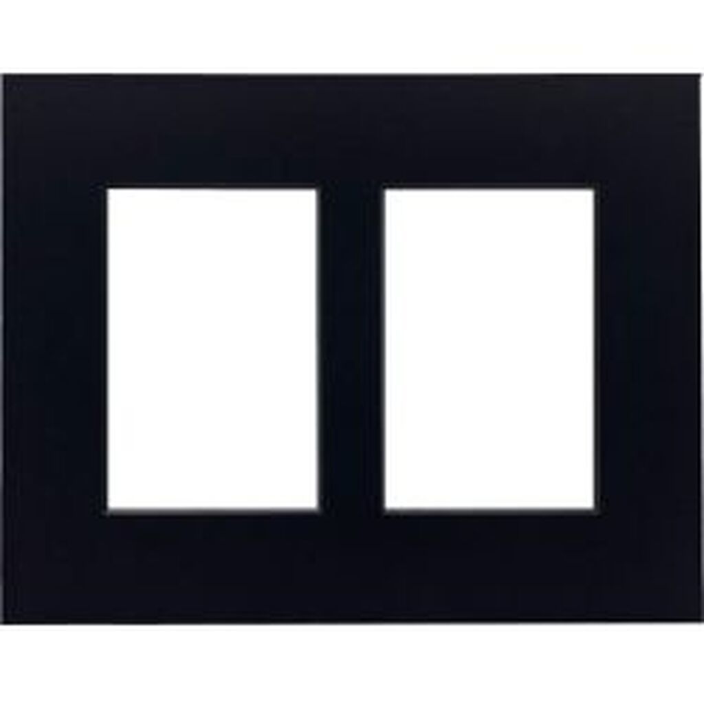 Focus Passepartout Black w. black core 24x30 Collage 2 images