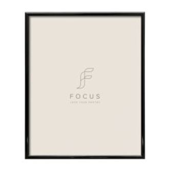 Focus Lily Black 18x24