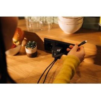 Verbatim Gan Charger 65w 2 Port Retract Cable Us Plug Eu/uk Adaptors