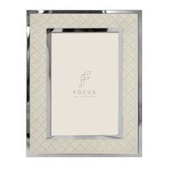 Focus Camellia White 10x15