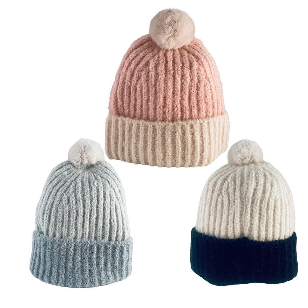 Trendy strikhue med kvast og foldekant - Rosa-hvid