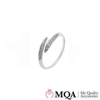 Ring, sølvfarvet med små sten