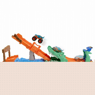 Monster Trucks Krokodil Crash Challenge