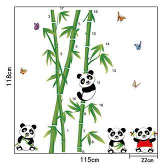 Panda wallsticker. Fire søde pandaer der er vilde med bambus.