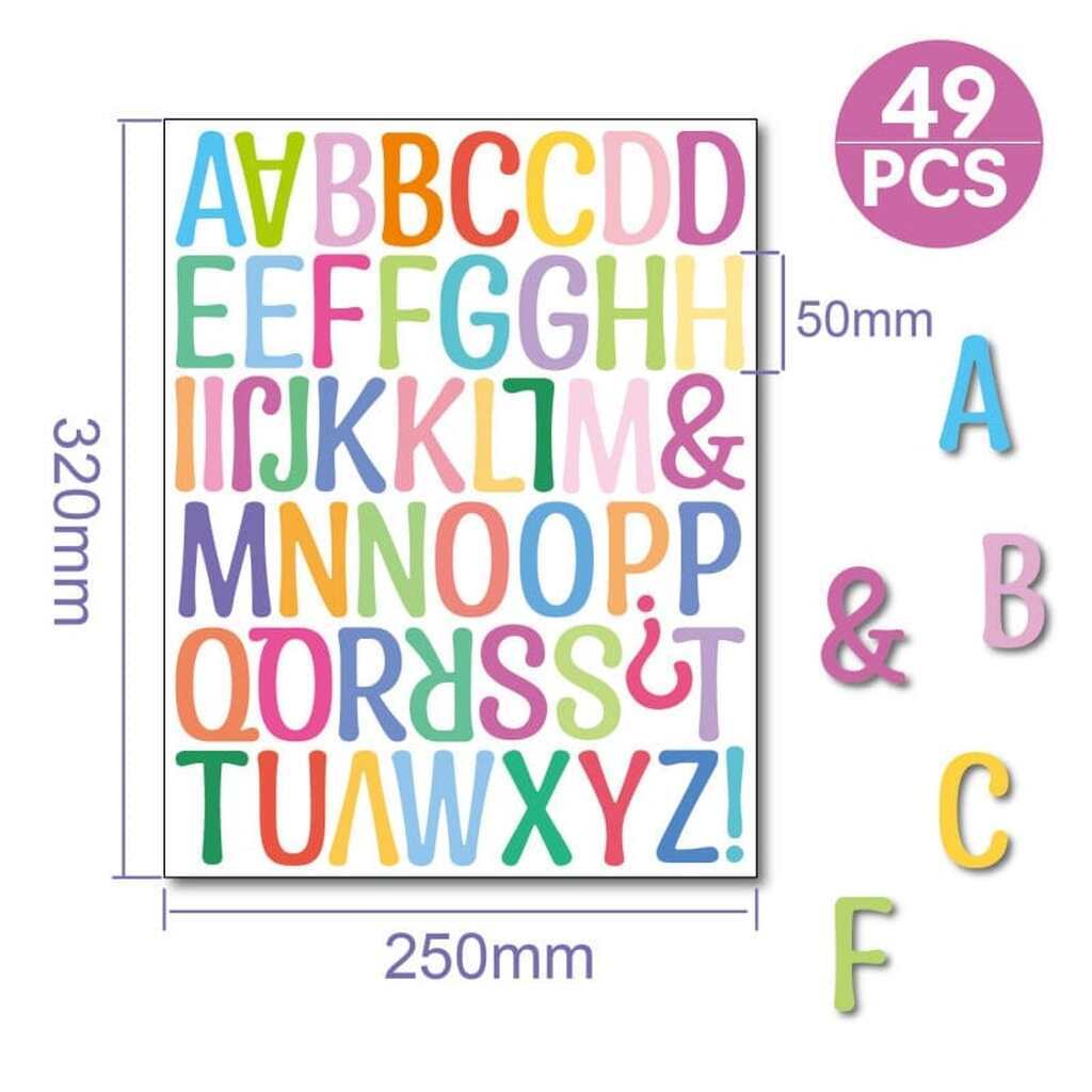 Alfabet wallsticker med farverige bogstaver. Store bogstaver. A til Z.