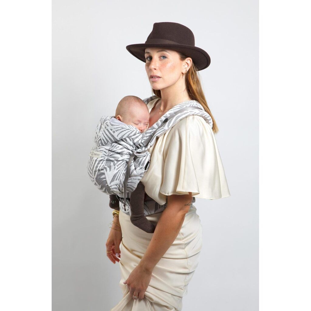 Love Radius HoodieCarrier2 - Tropical Snow