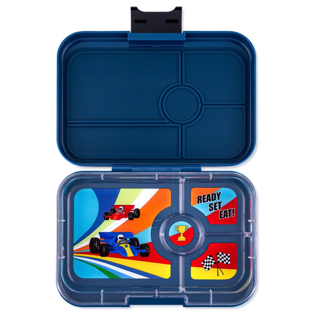 Yumbox Madkasse med 4 rum - Monte Carlo Blue Race Cars XL