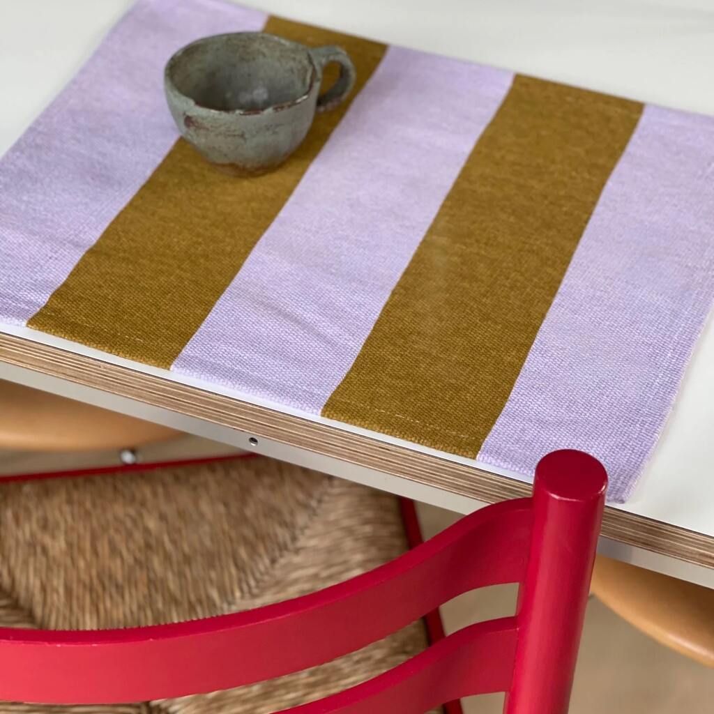 Jou Quilts Dækkeserviet | striber sennep/lilla