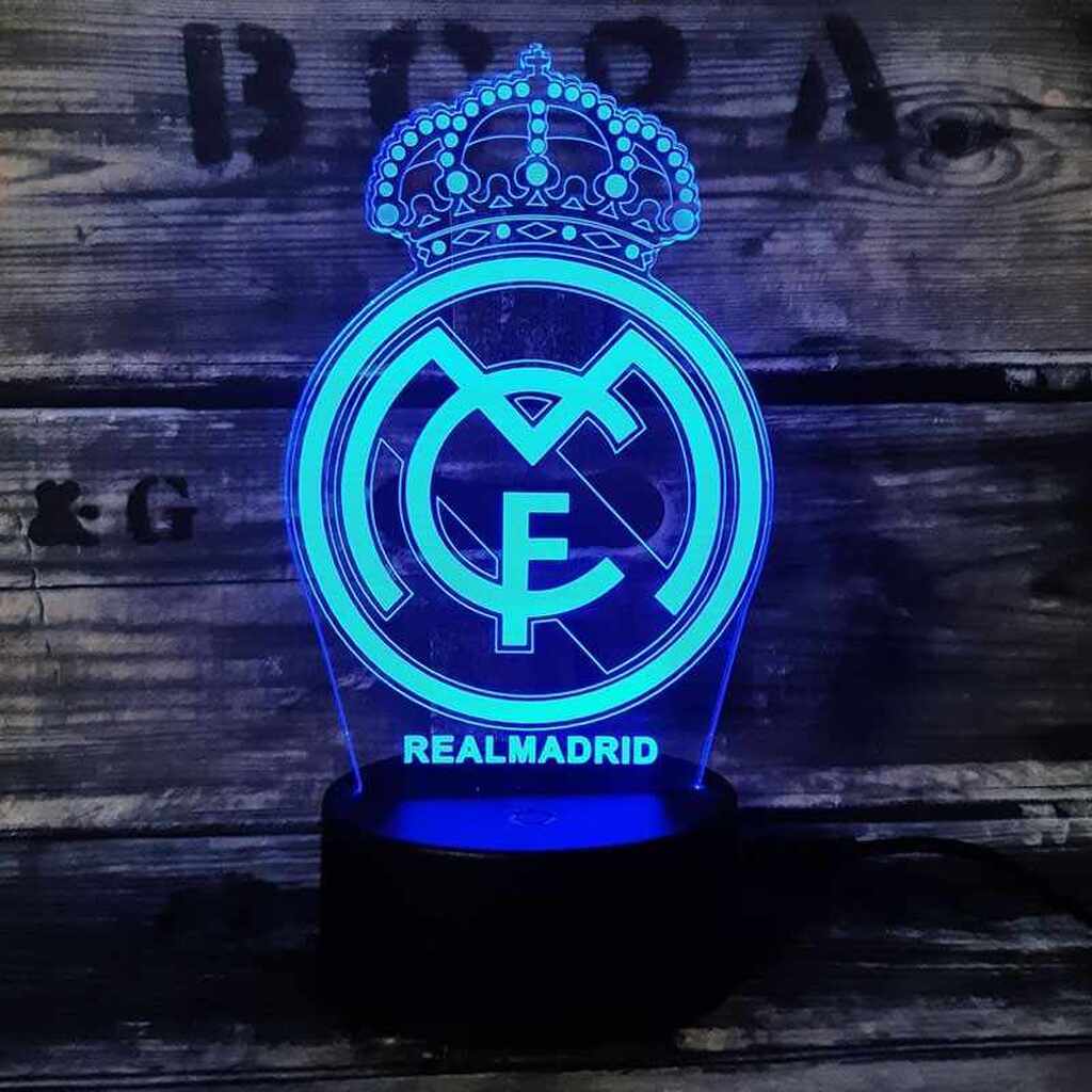 Real Madrid 3D Fodbold lampe -  Lyser i 7 farver