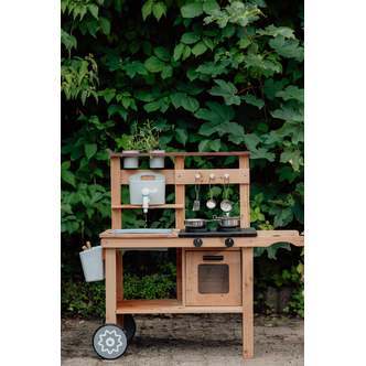 Storm Mudderkøkken - Legekøkken udendørs